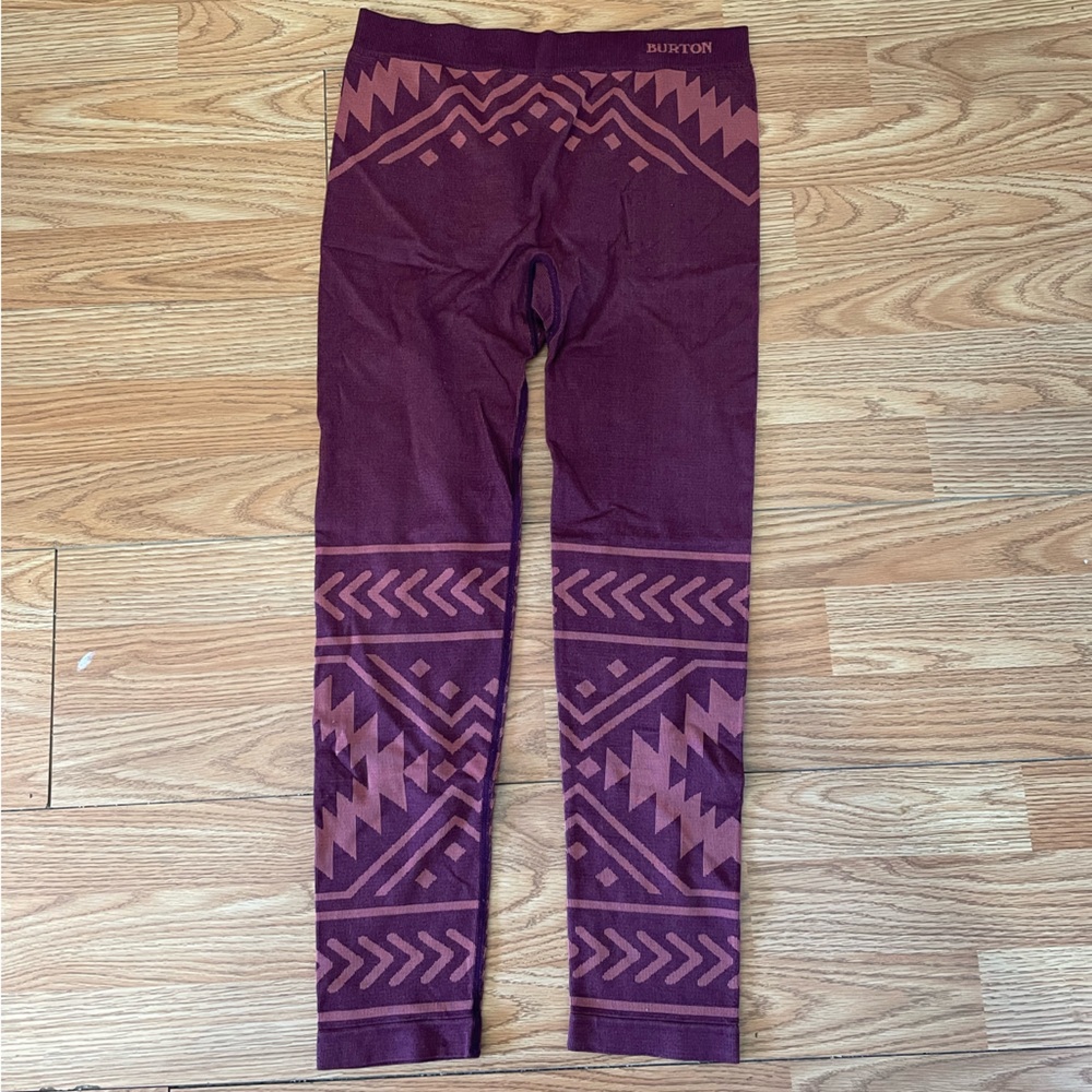 Burton seamless base layer, bottoms, size small.